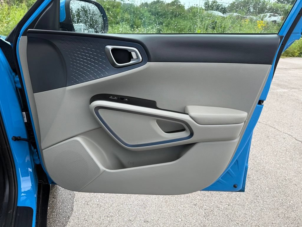 Used 2023 Kia Soul EX FWD image 14