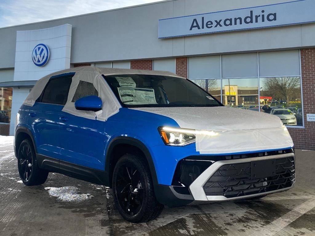 New 2025 Volkswagen Taos SE
