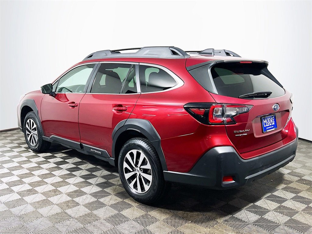 Used 2024 Subaru Outback Premium image 6