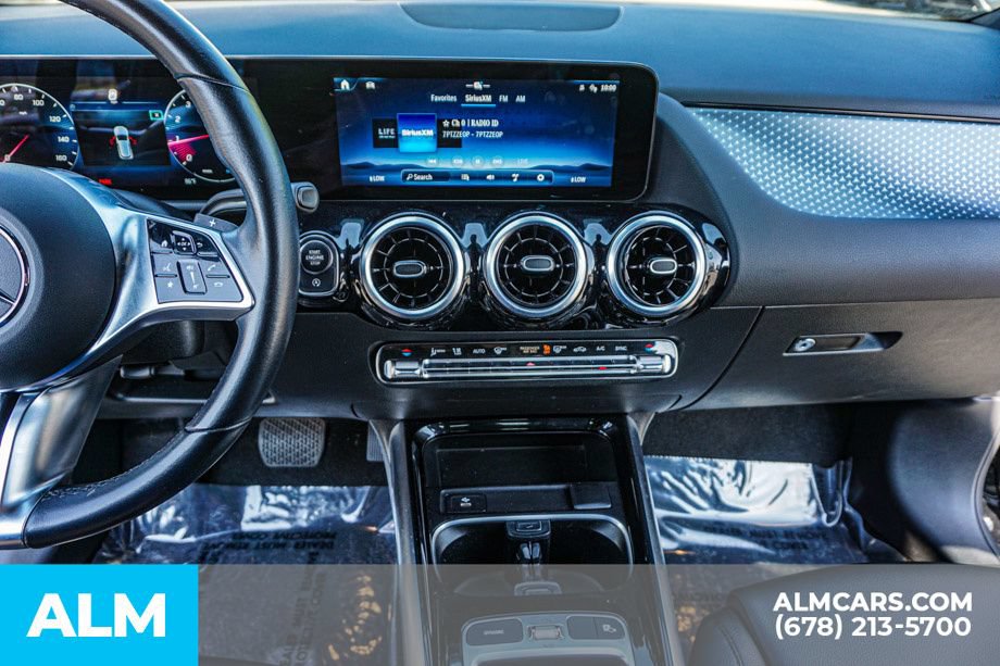 Used 2025 Mercedes-Benz GLA 250 image 40