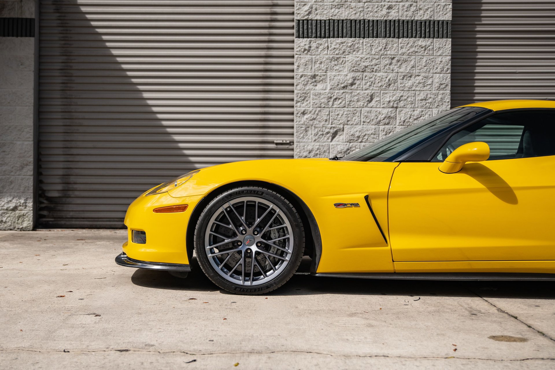 Used 2011 Chevrolet Corvette Z06 w/ Z07 Performance Package RWD image 16