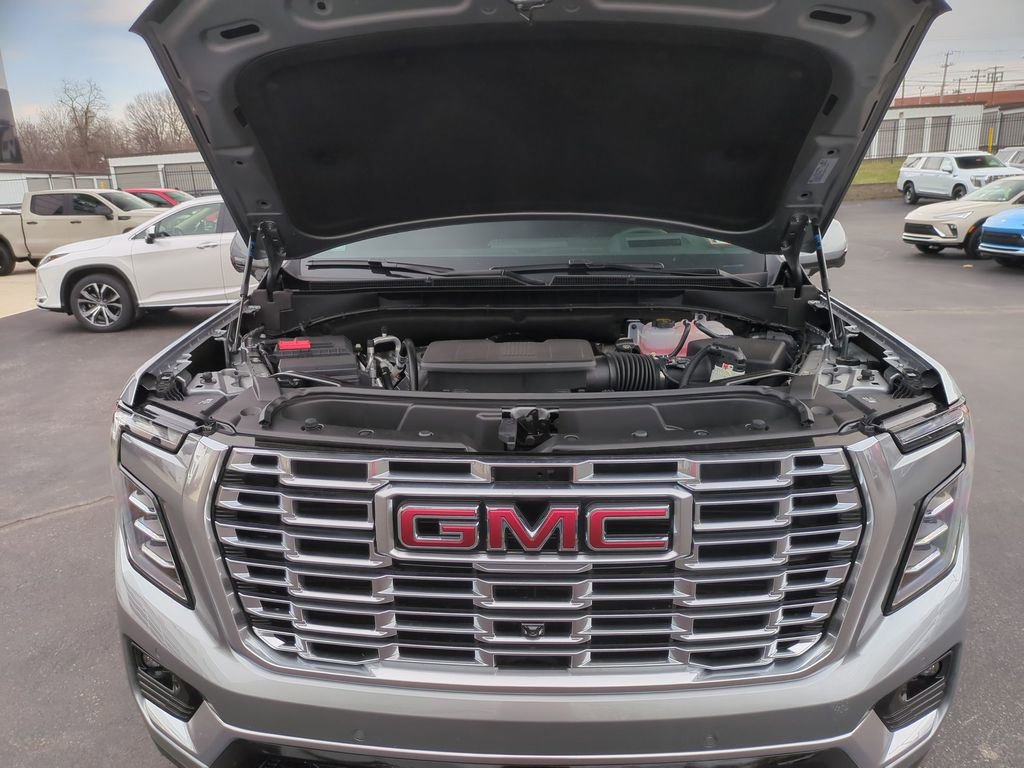 New 2026 GMC Yukon XL Denali w/ Denali Reserve Package AWD/4WD image 17