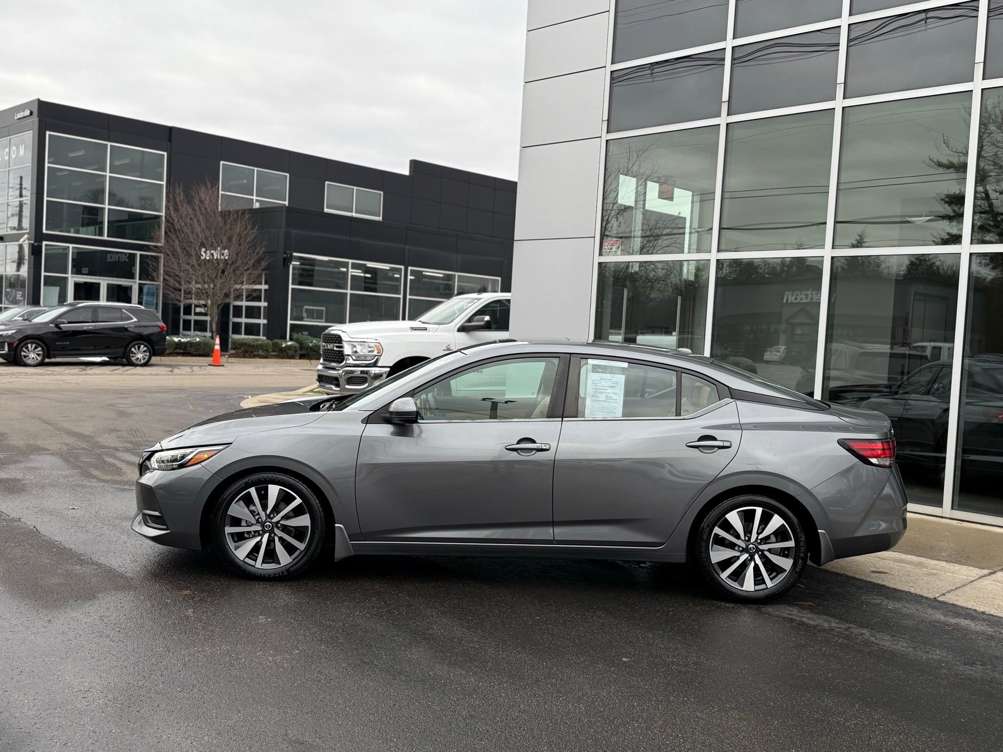 Used 2020 Nissan Sentra SV w/ SV Premium Package image 2