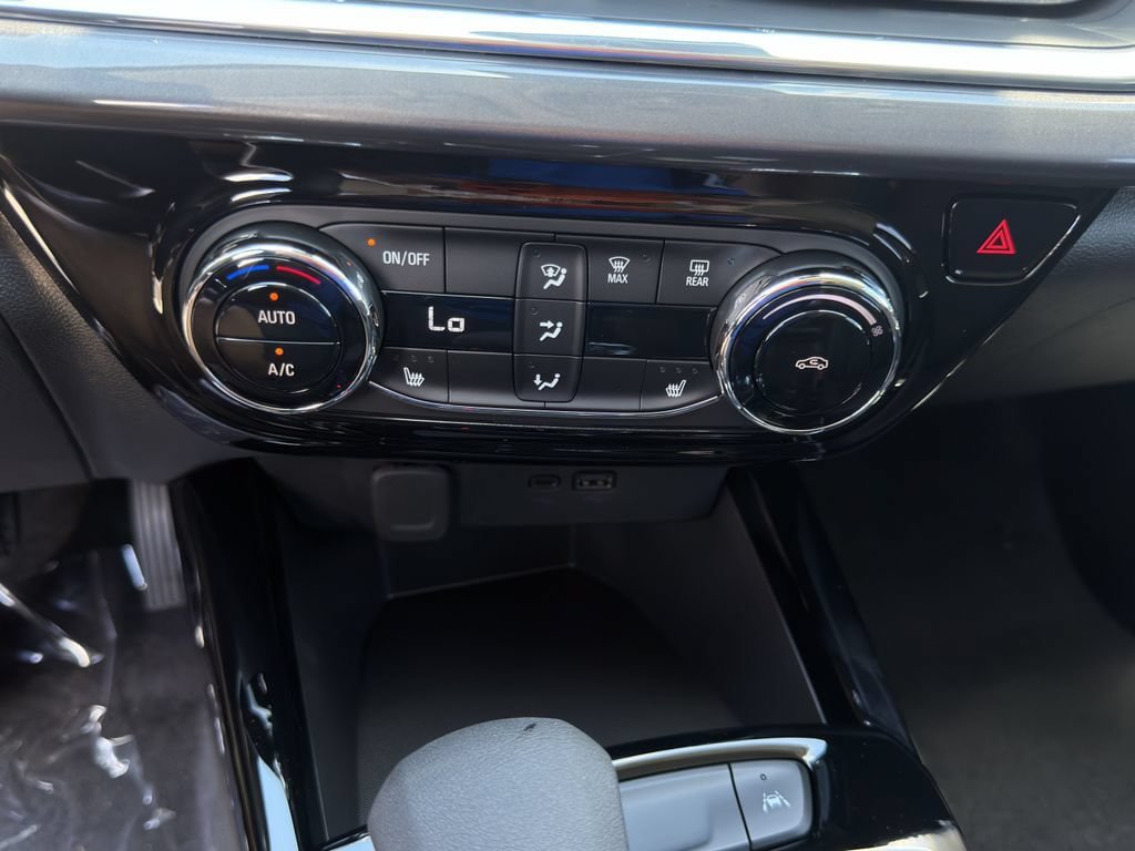 New 2026 Chevrolet Trax ACTIV w/ Driver Confidence Package FWD image 24