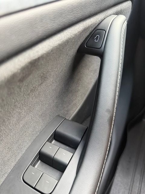 Used 2023 Tesla Model Y Long Range AWD/4WD image 17