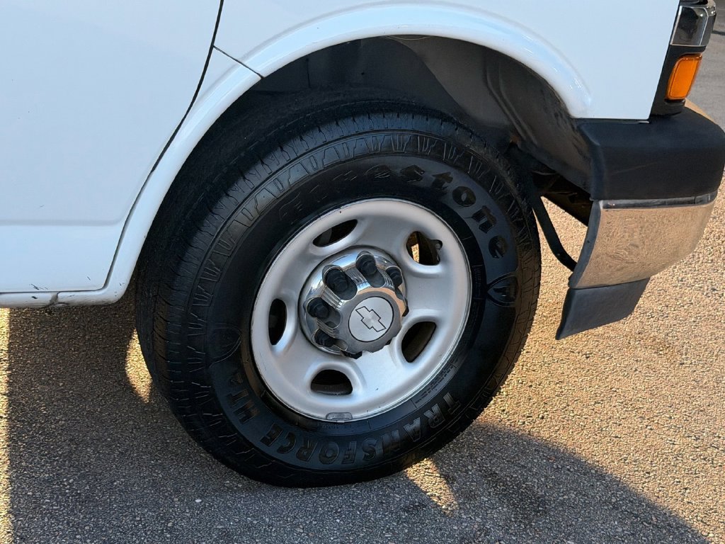 Used 2019 Chevrolet Express 3500 LT w/ LT Preferred Equipment Group RWD image 8