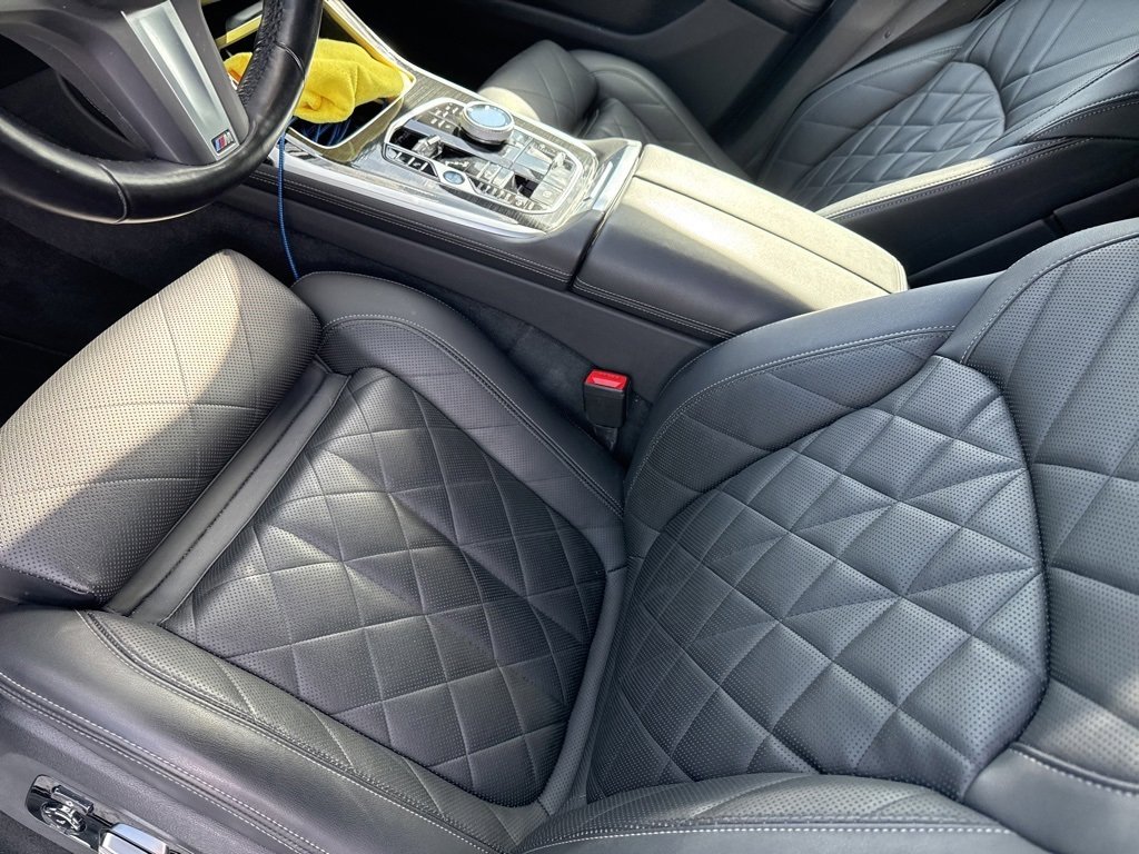 Used 2023 BMW X7 xDrive40i w/ M Sport Package image 4