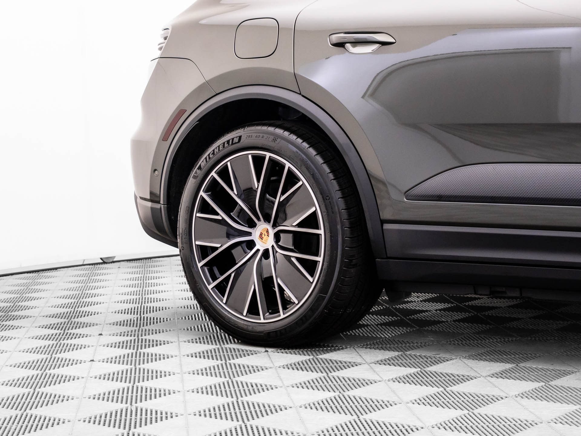 New 2026 Porsche Macan 4 Electric AWD/4WD image 33