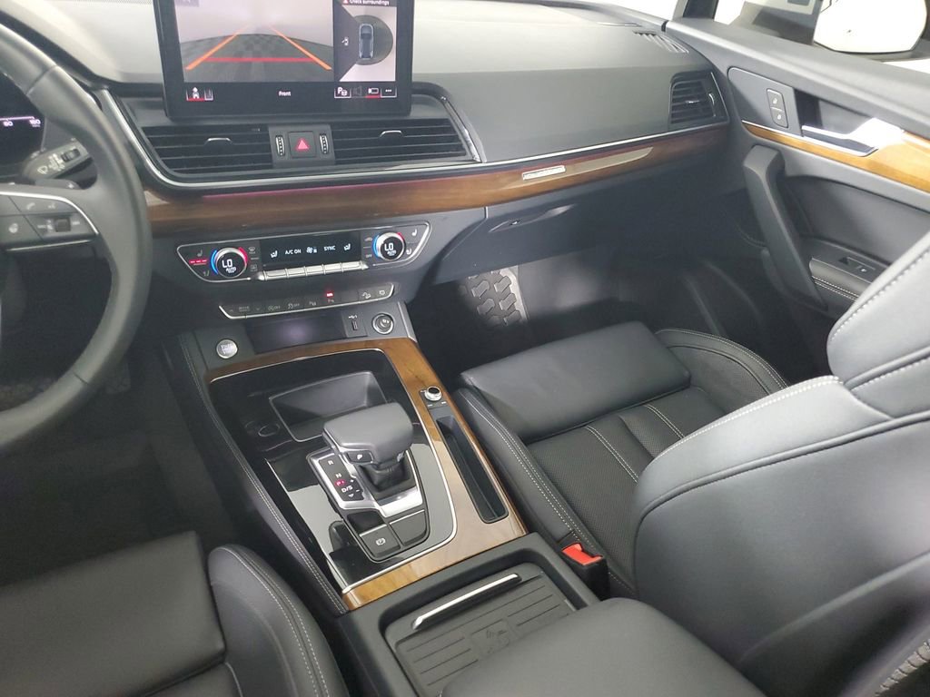 Used 2024 Audi Q5 Prestige w/ Prestige Package AWD/4WD image 17