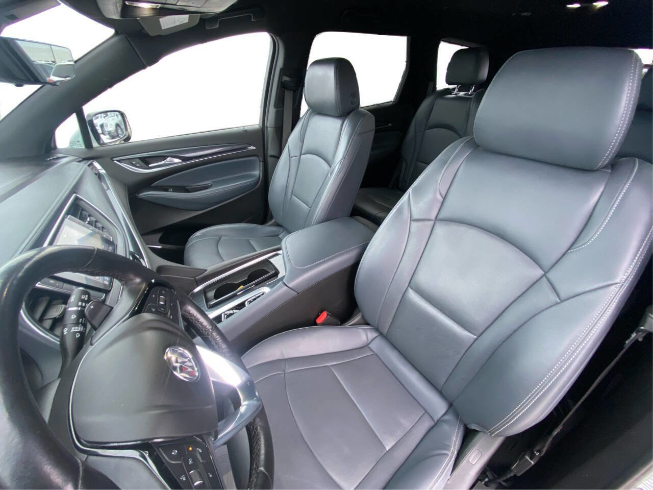 Used 2022 Buick Enclave Premium image 41