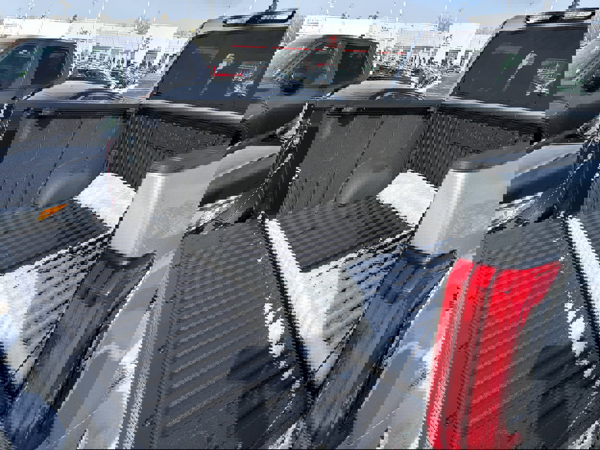 Used 2025 Toyota Tundra SR5 AWD/4WD image 8