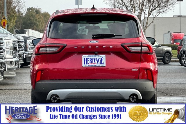 New 2025 Ford Escape SE image 5