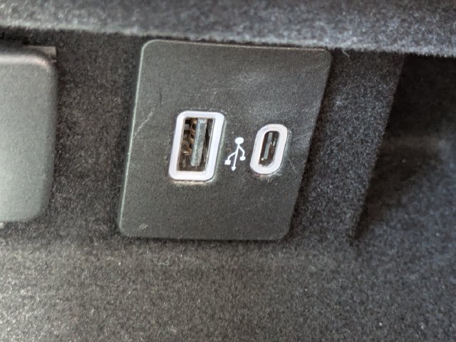 Certified 2024 Lincoln Corsair FWD image 22