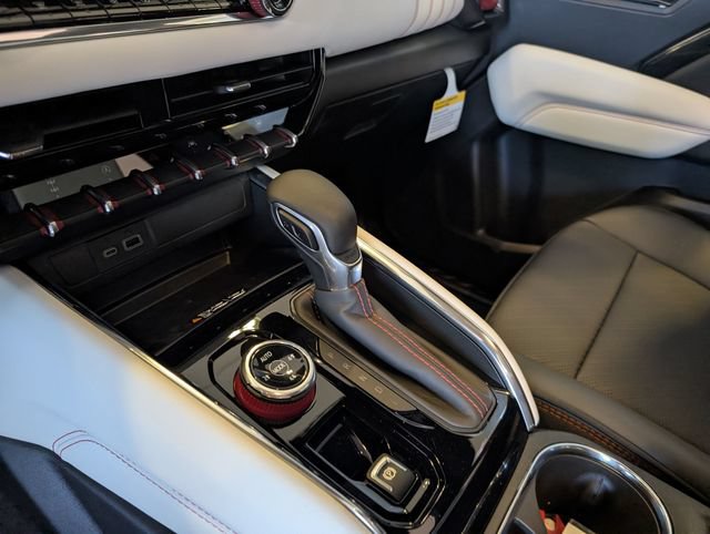New 2026 GMC Canyon AT4X w/ LPO, Black Badging Package AWD/4WD image 19