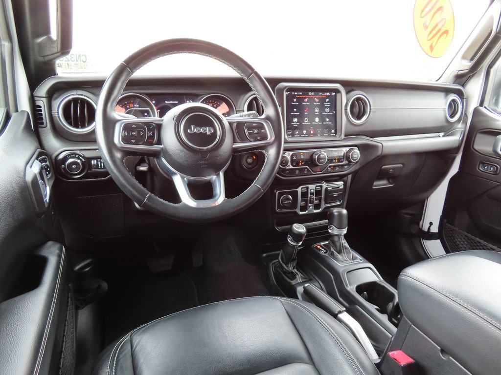 Certified 2020 Jeep Wrangler Unlimited Sahara image 4