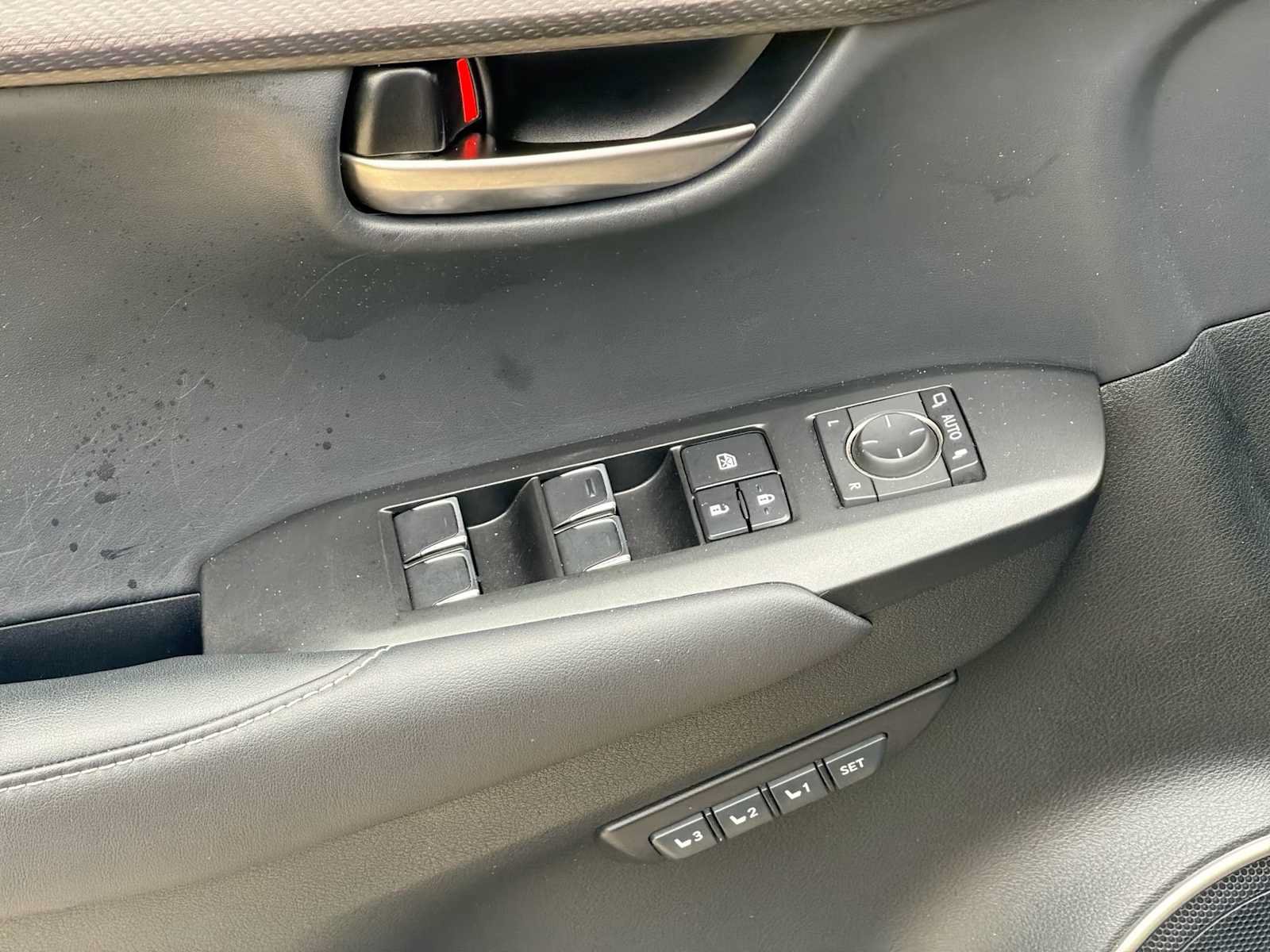 Used 2018 Lexus NX 300 AWD w/ Premium Package image 14