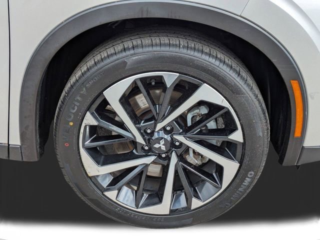 Used 2023 Mitsubishi Outlander SE FWD image 11
