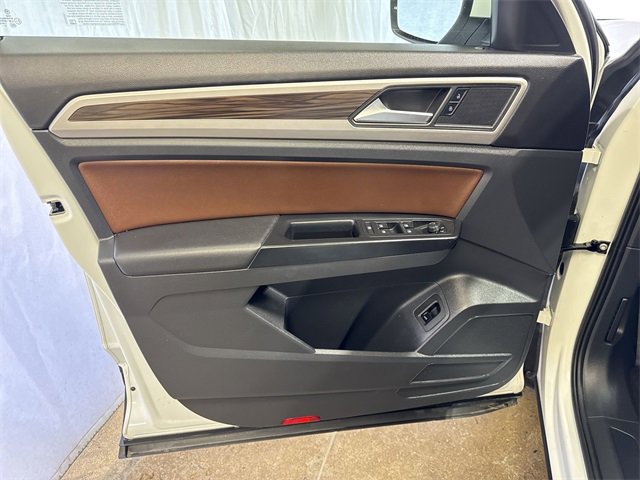 Used 2021 Volkswagen Atlas SE image 21