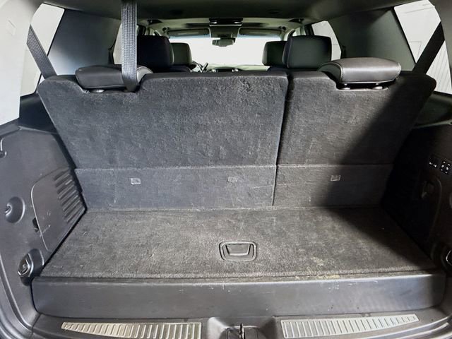 Used 2018 Chevrolet Tahoe Premier AWD/4WD image 30