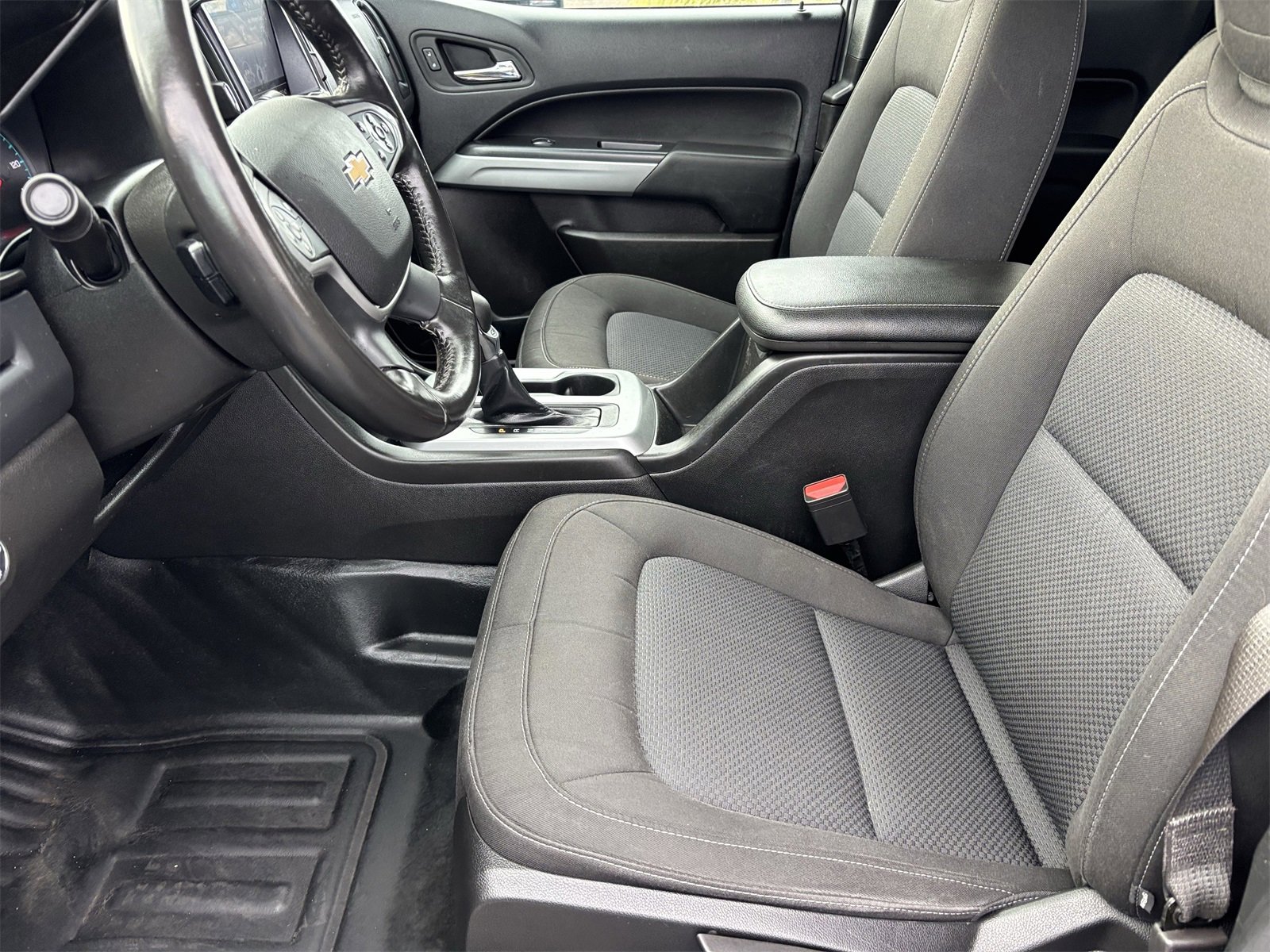 Used 2022 Chevrolet Colorado LT w/ Fleet Safety Package image 19