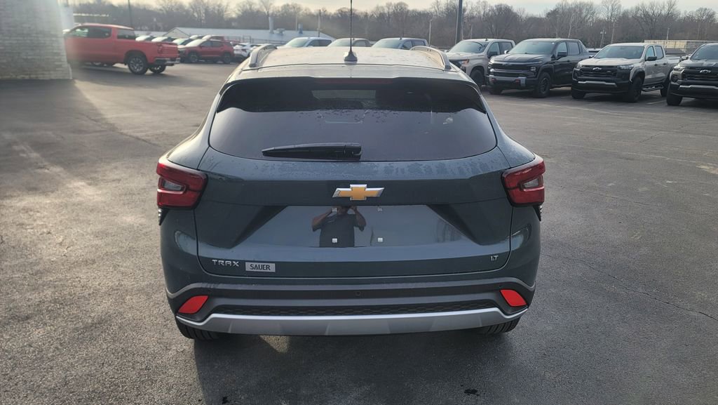 New 2026 Chevrolet Trax LT w/ Driver Confidence Package image 10