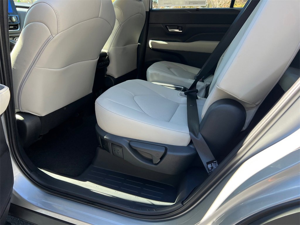 New 2026 Toyota Grand Highlander XLE image 21