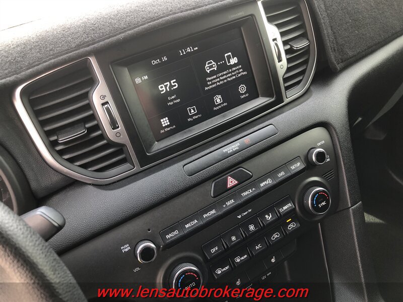 Used 2019 Kia Sportage LX w/ LX Popular Package FWD image 14