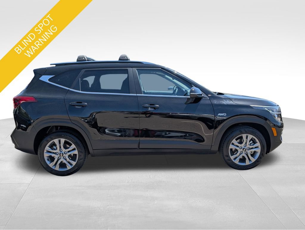 Certified 2023 Kia Seltos S w/ Navigation Package AWD/4WD image 7