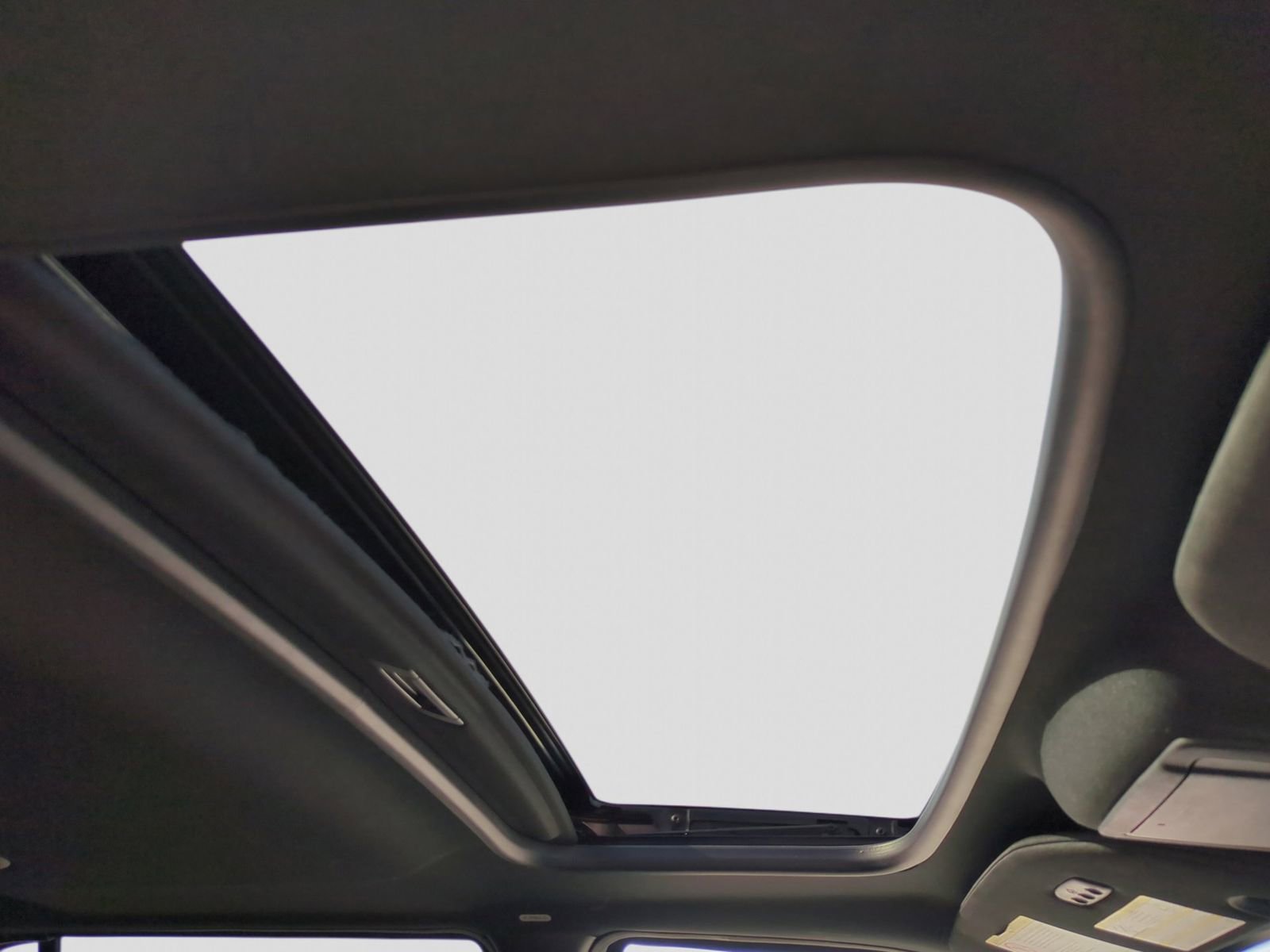 Used 2016 Lincoln Navigator Select image 25