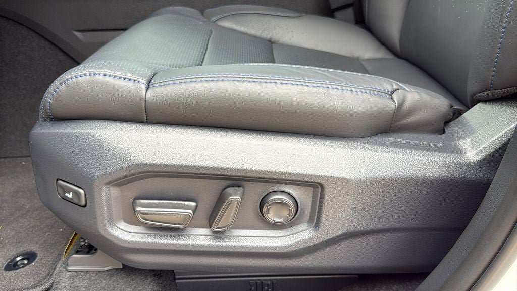 New 2026 Toyota Tundra Platinum AWD/4WD image 13