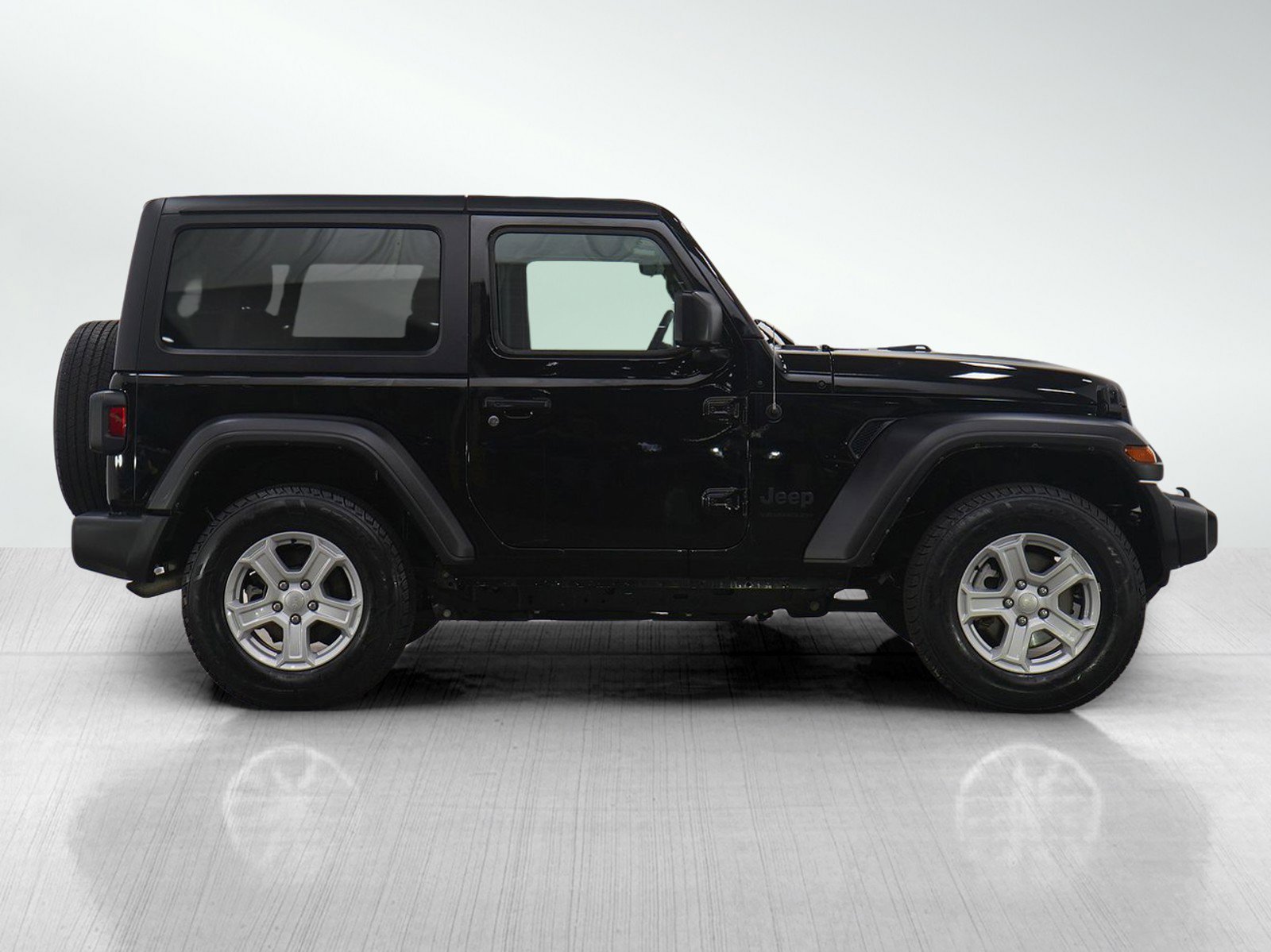 Used 2022 Jeep Wrangler Sport S image 6