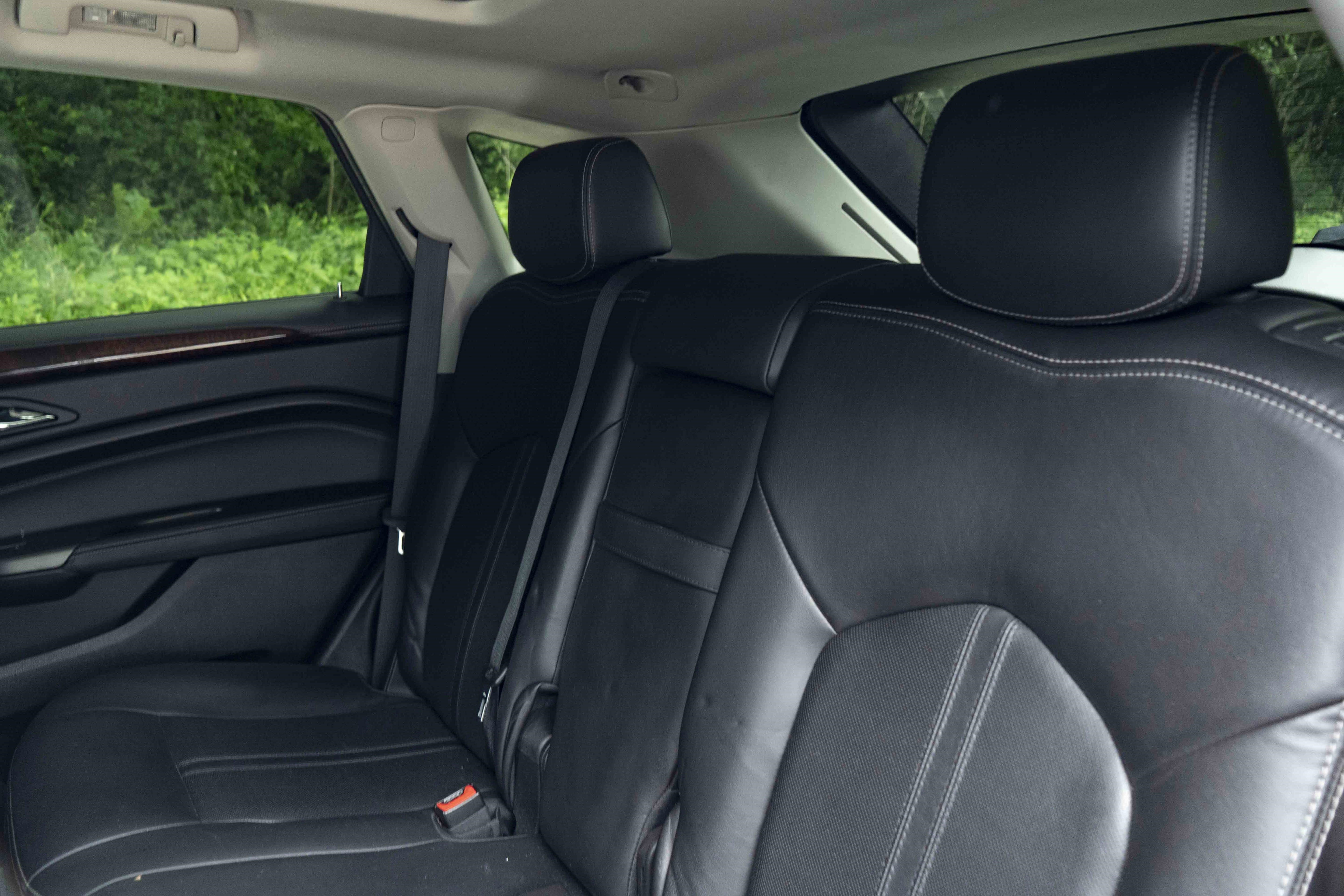 Used 2012 Cadillac SRX Luxury FWD image 18