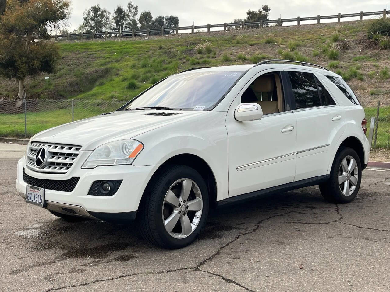 Used 2010 Mercedes-Benz ML 350 4MATIC image 9