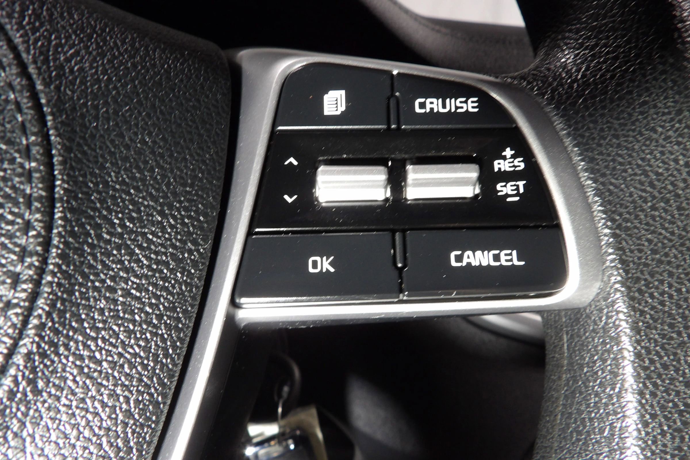 Used 2020 Kia Sorento AWD V6 image 23