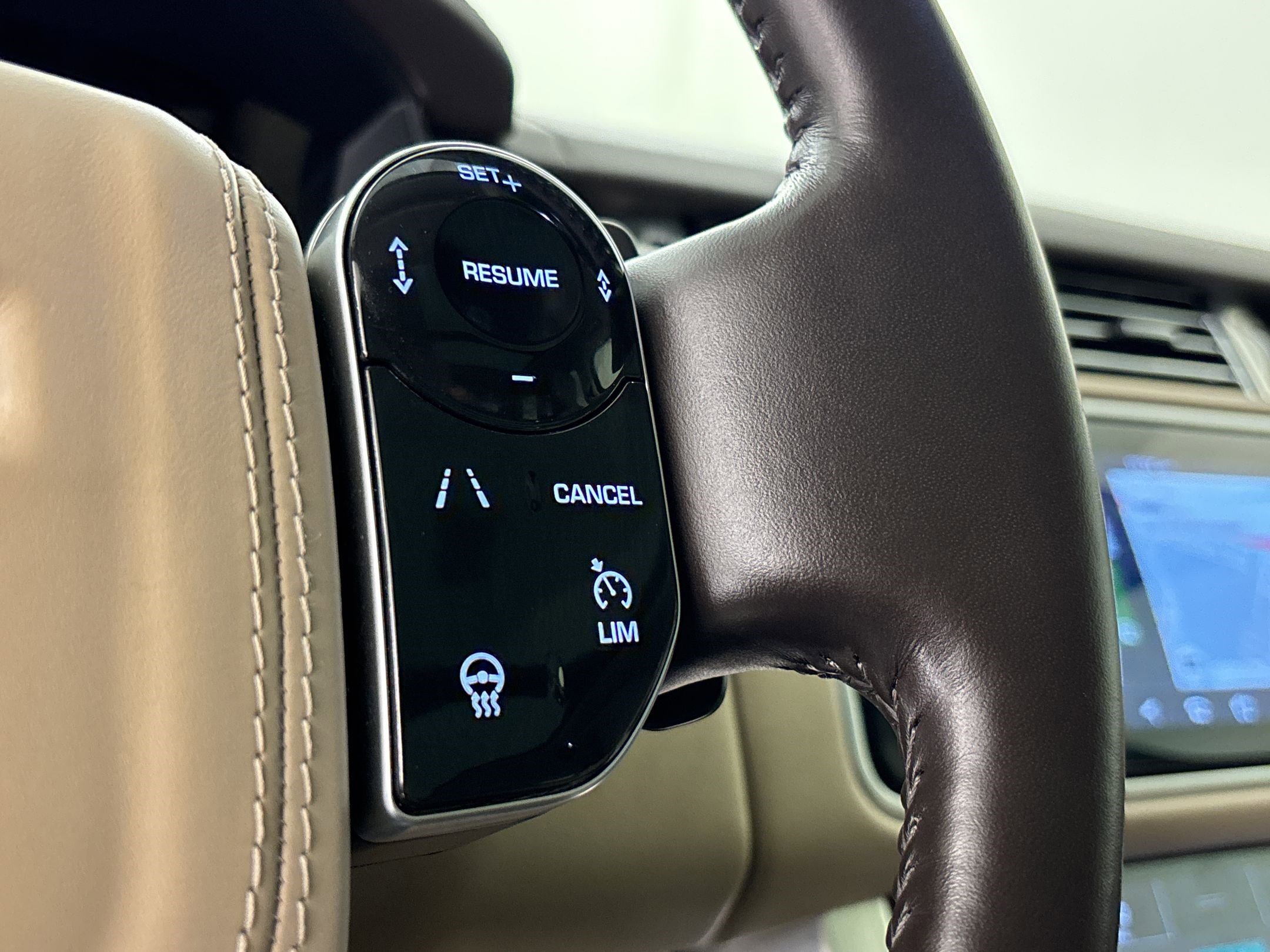 Used 2020 Land Rover Range Rover HSE AWD/4WD image 25