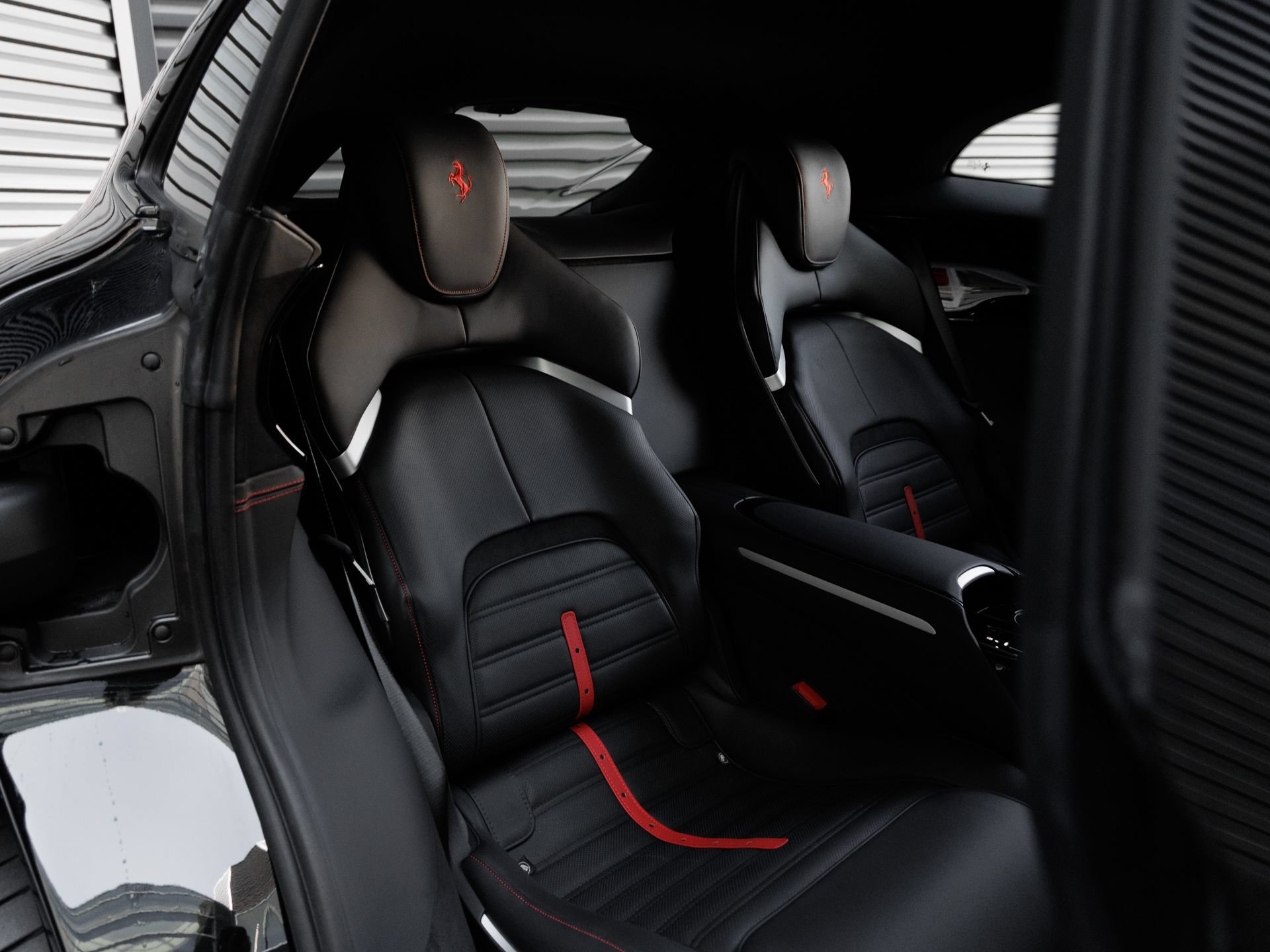 Used 2026 Ferrari Purosangue AWD/4WD image 40