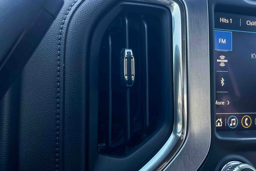 Used 2021 GMC Sierra 2500 SLT w/ SLT Premium Package image 28