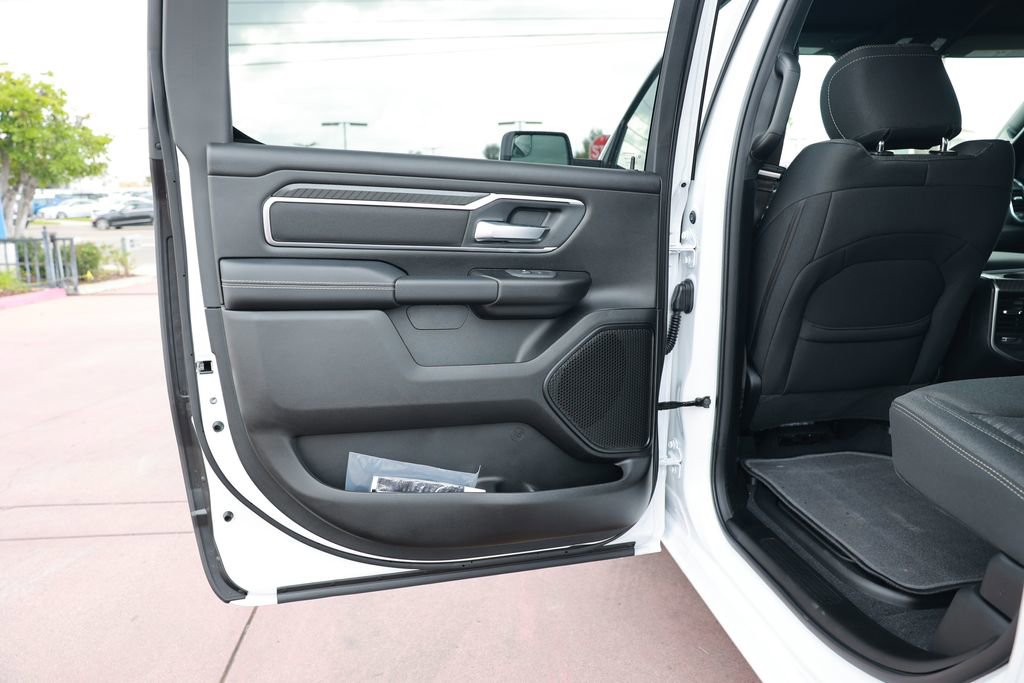 New 2026 RAM 1500 Big Horn w/ Night Edition AWD/4WD image 31