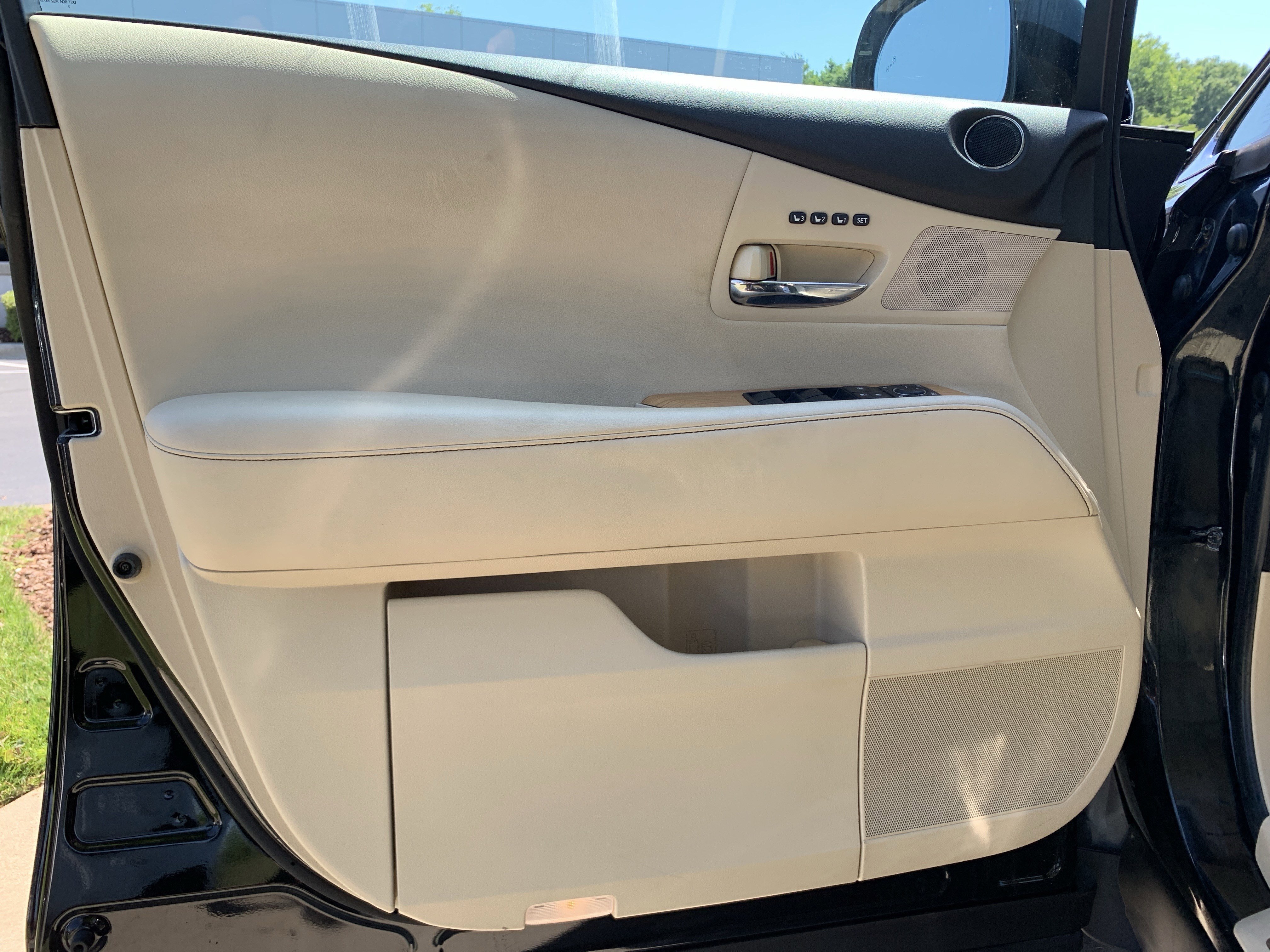 Used 2015 Lexus RX 450h FWD image 14