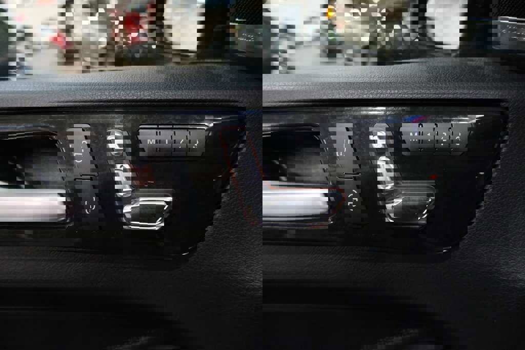 Used 2018 Mercedes-Benz GLS 550 4MATIC w/ Driver Assistance Package image 19