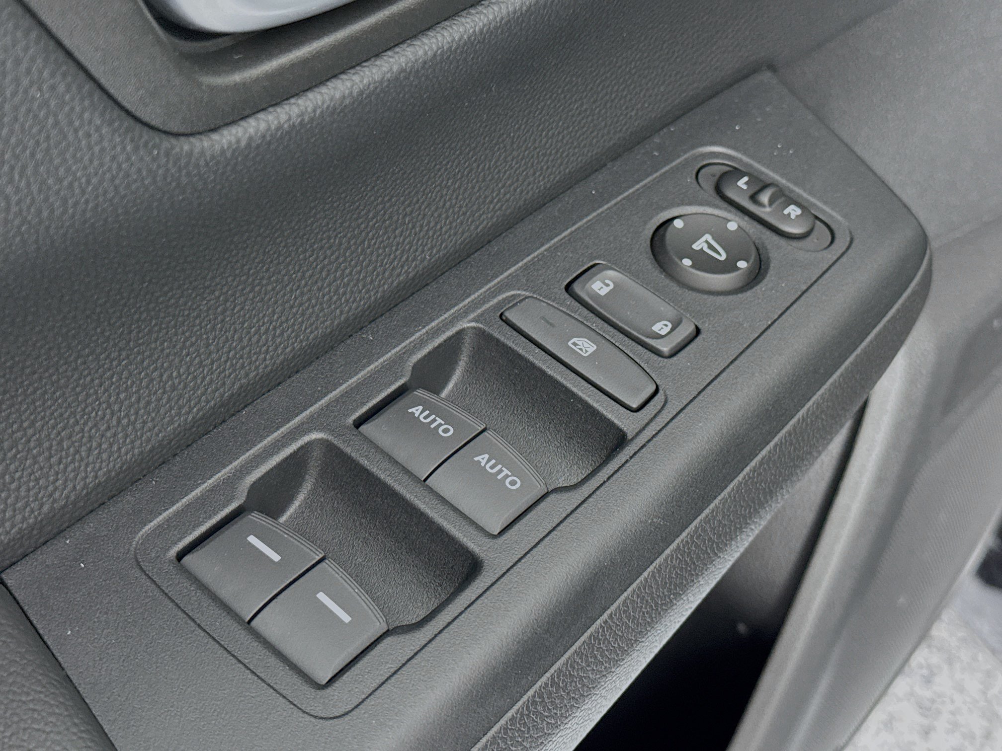 Certified 2024 Honda CR-V EX image 17