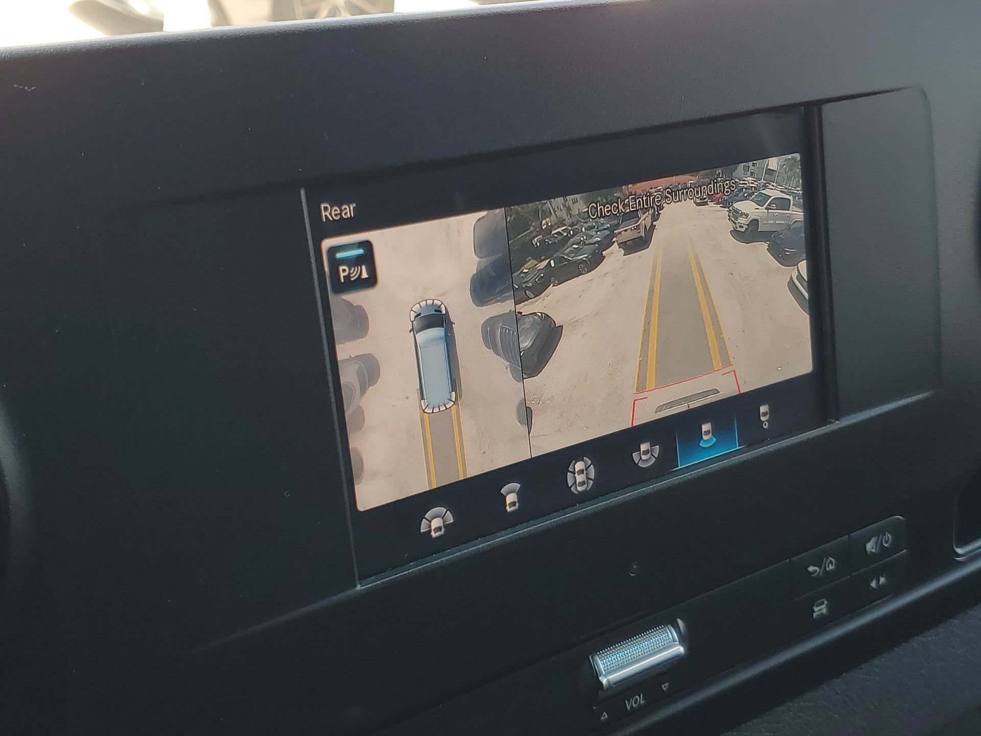 Used 2023 Mercedes-Benz Sprinter 2500 image 25