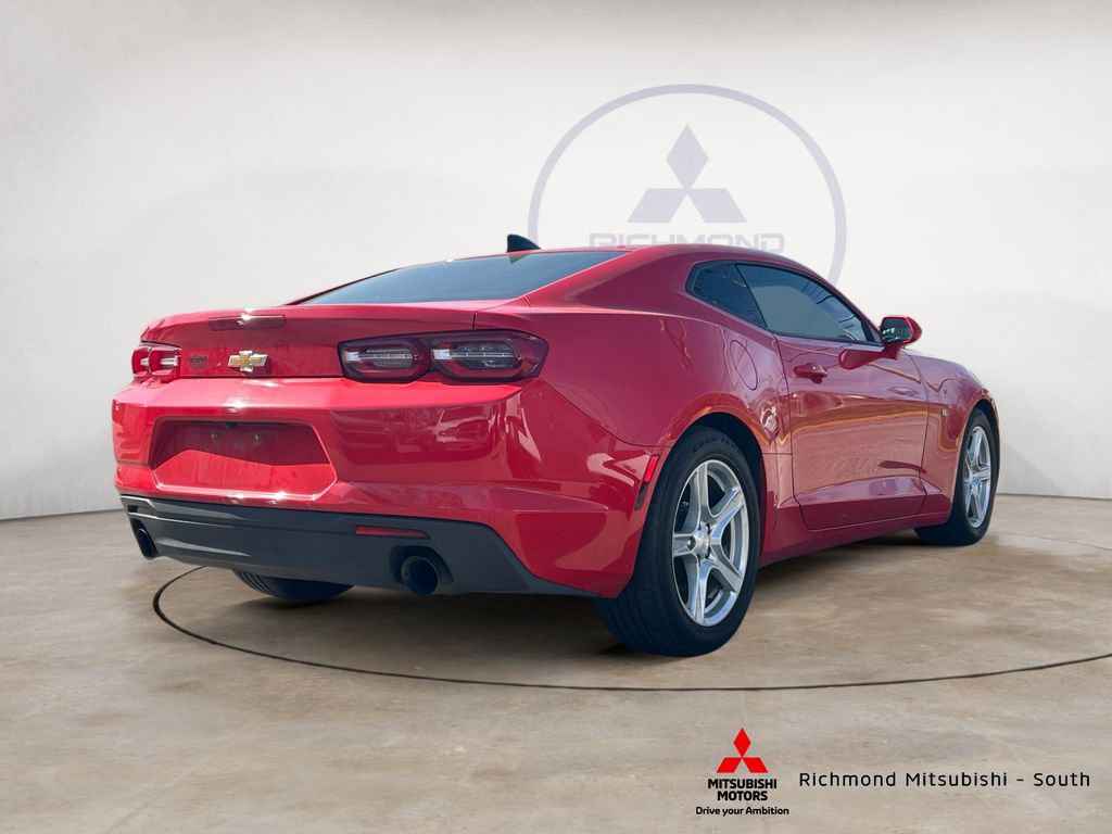 Used 2019 Chevrolet Camaro LT image 3