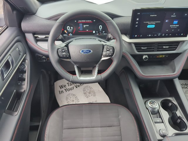 Used 2026 Ford Explorer ST-Line w/ ST-Line Street Pack AWD/4WD image 7