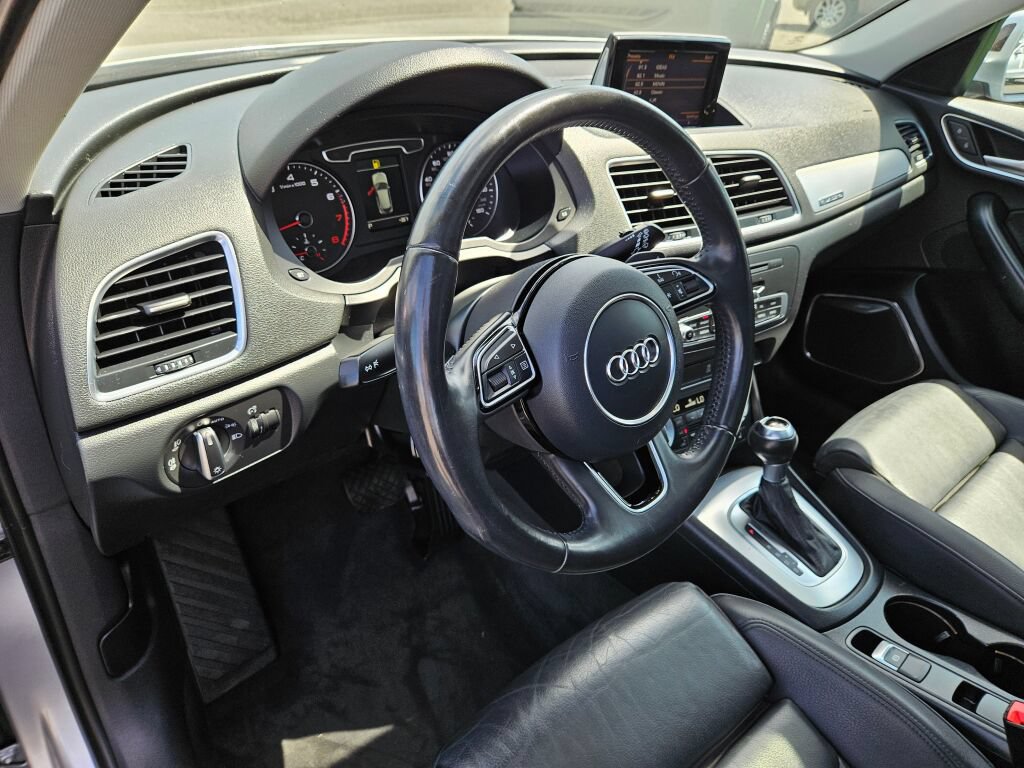 Used 2015 Audi Q3 2.0T Prestige w/ Prestige Package AWD/4WD image 18