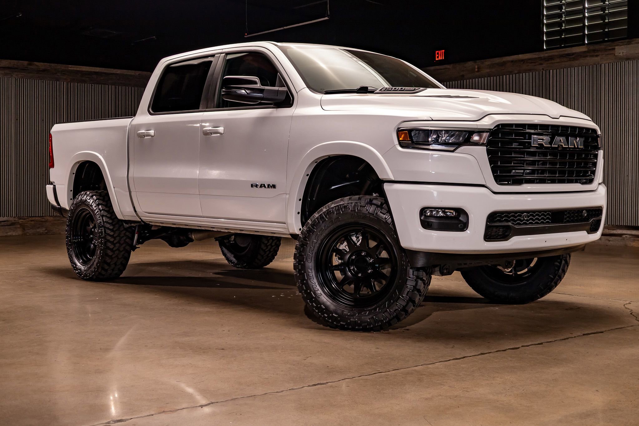 Used 2025 RAM 1500 Laramie w/ Sport Appearance Package