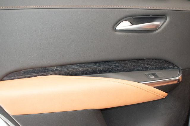 Used 2025 Cadillac XT4 Sport AWD/4WD image 18