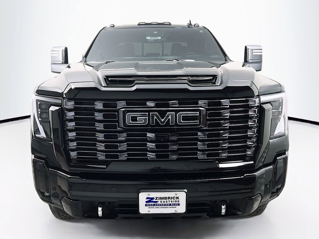Used 2025 GMC Sierra 2500 Denali Ultimate image 2