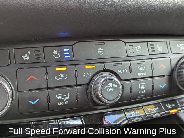 Used 2021 Dodge Durango SRT w/ Technology Group AWD/4WD image 33