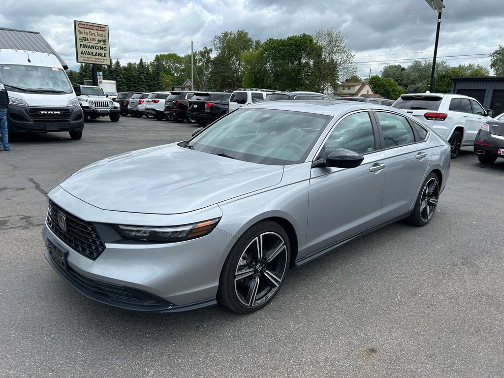 Used 2023 Honda Accord Sport image 5